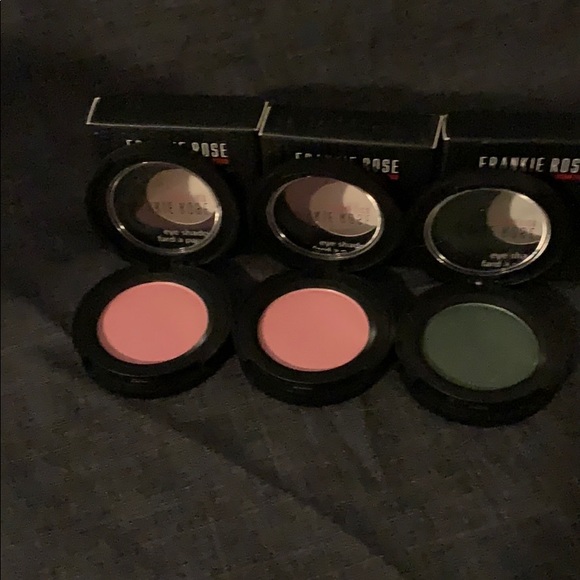 Frankie Rose Eye Shadow NEW IN BOX - Picture 2 of 3